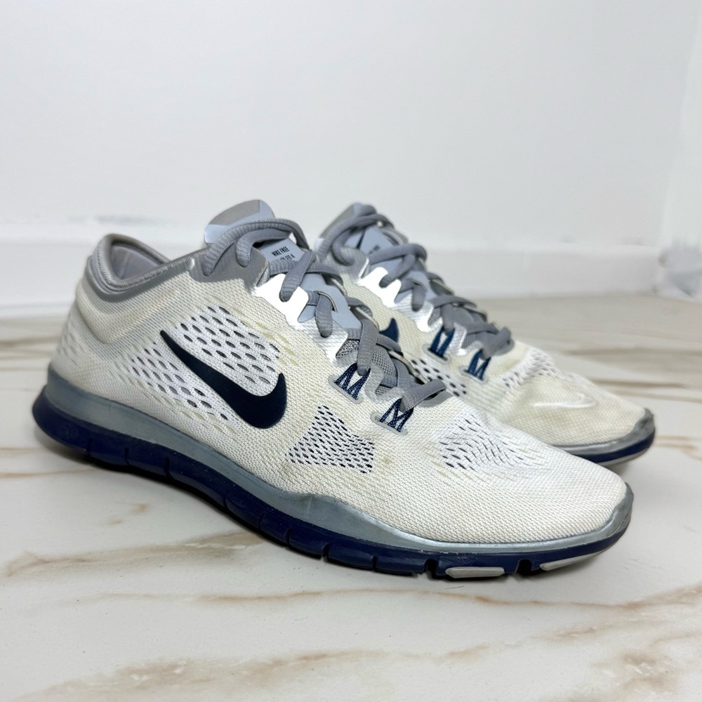 Nike Women’s White and Gray Running Shoes
